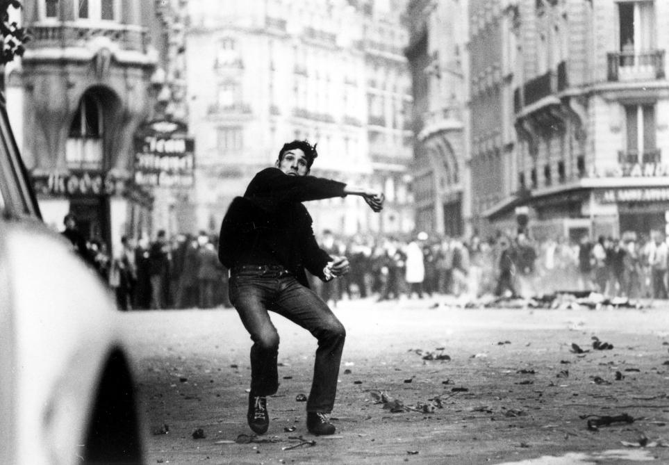 Mai 68 — barricades urbaines